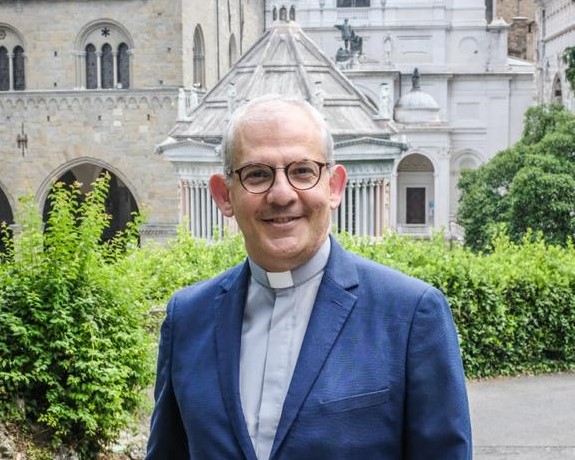 foto Monsignor Giulio Dellavite