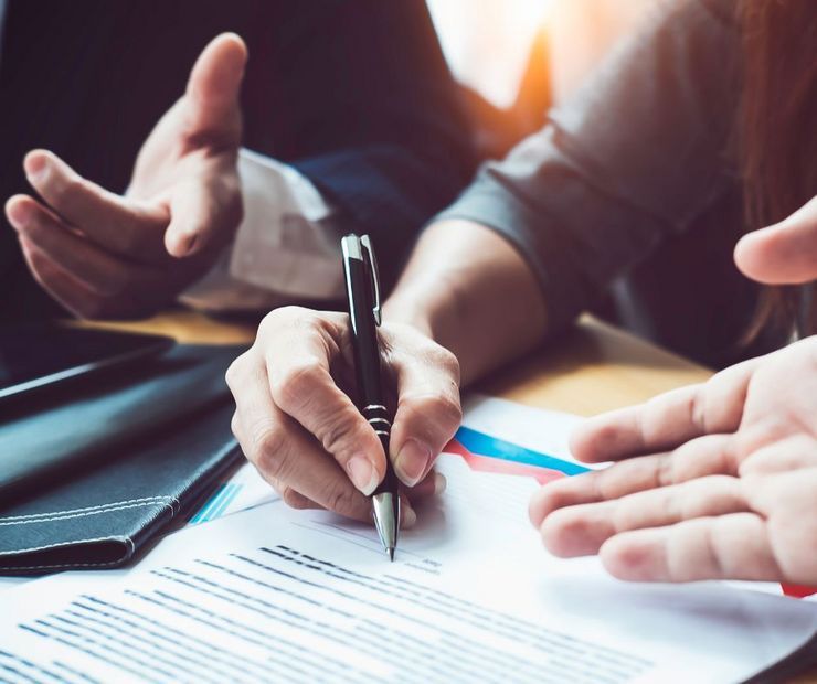 Foto firma documento tutela legale