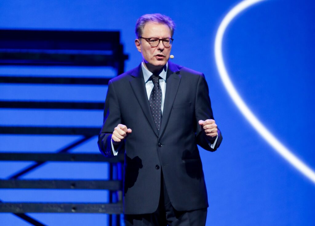 orbitis luciano floridi